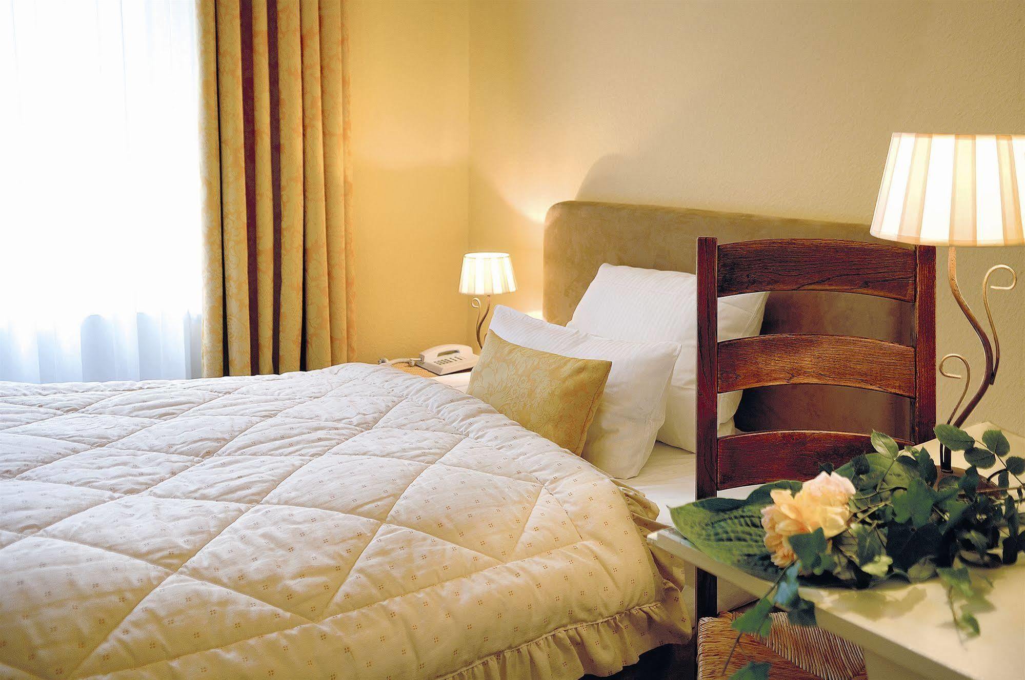 Hotel Mare Хамбург Екстериор снимка