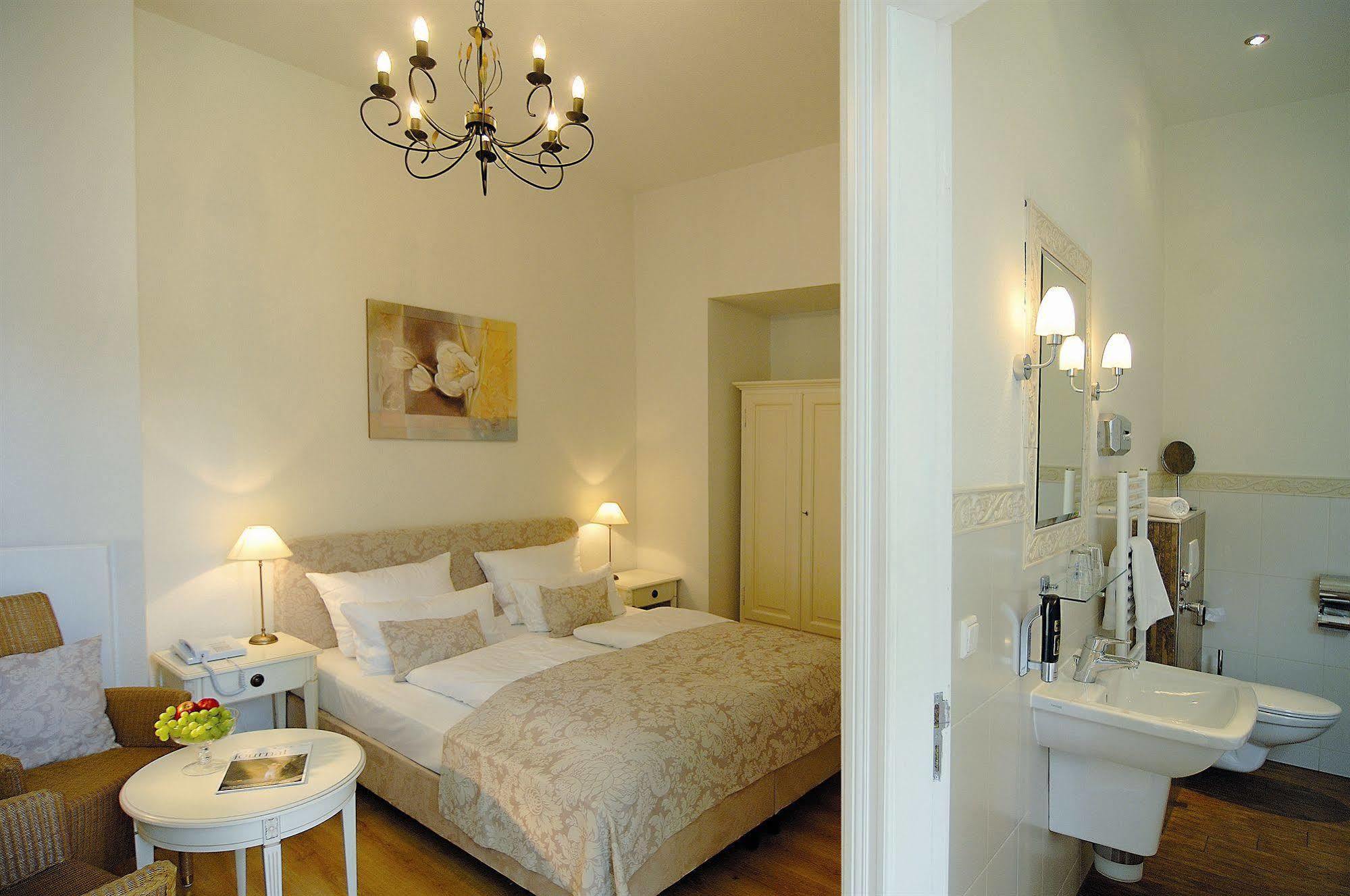 Hotel Mare Хамбург Екстериор снимка